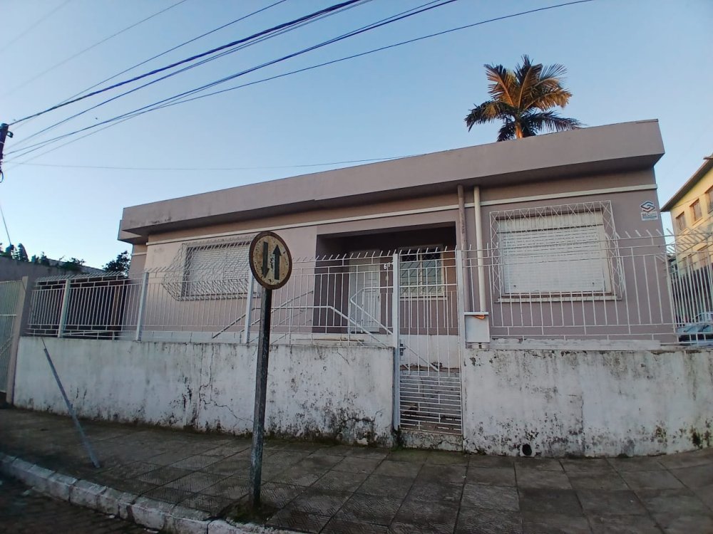 Casa - Aluguel - Centro - Cachoeira do Sul - RS